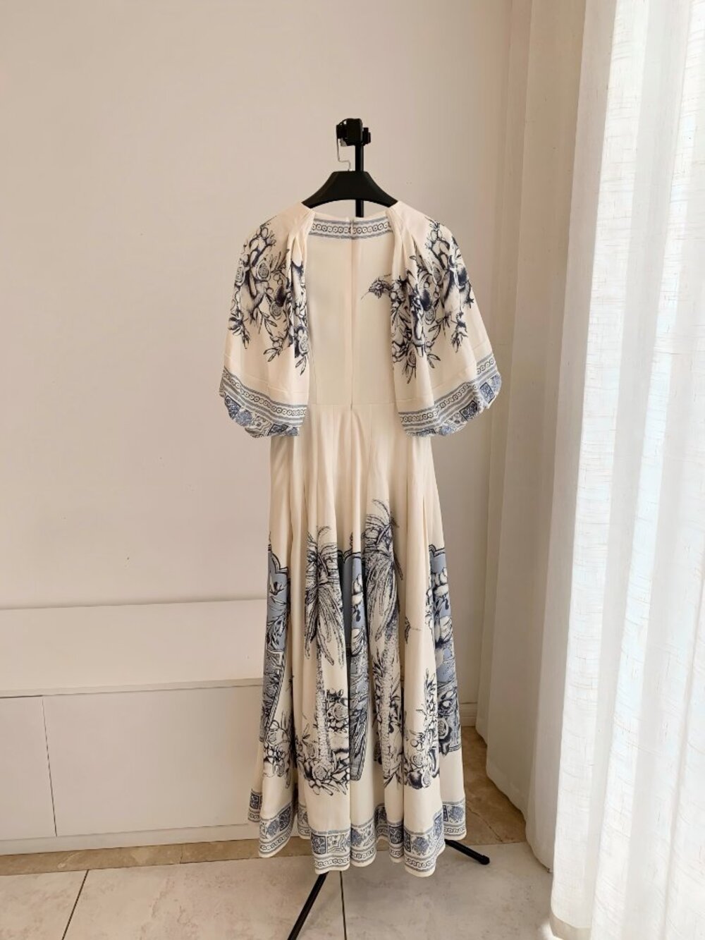 ALEMAIS V-neck patterned mini dress - Picture 10 of 12